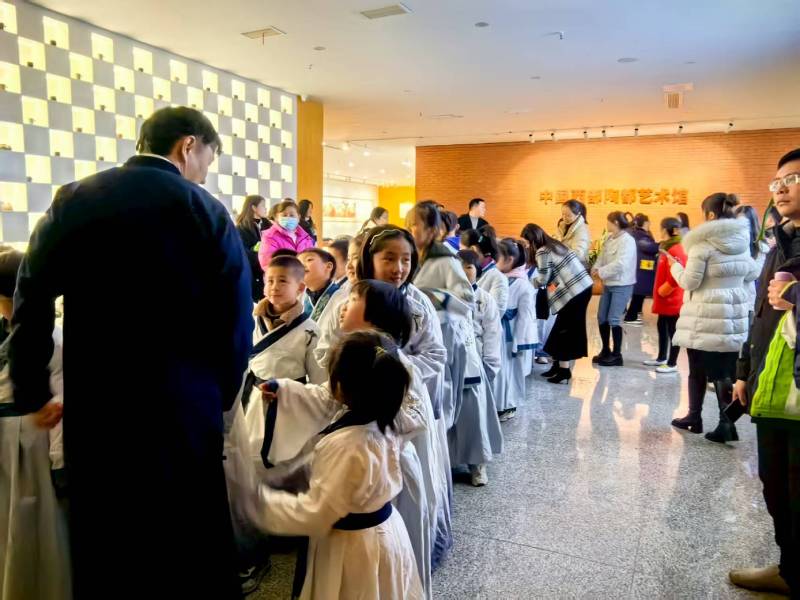 文化赋能：屯昌县魔创文旅挖掘城市文化资源的实践探索